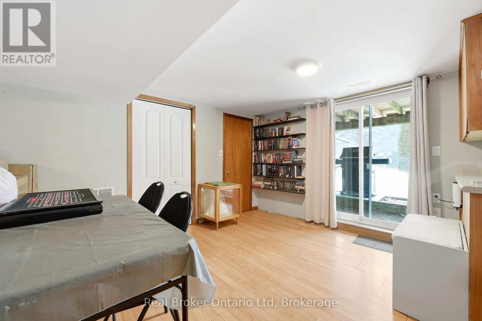 8271 93 HIGHWAY, Tiny (Wyebridge), Ontario, L0K2E1 — Photo 25