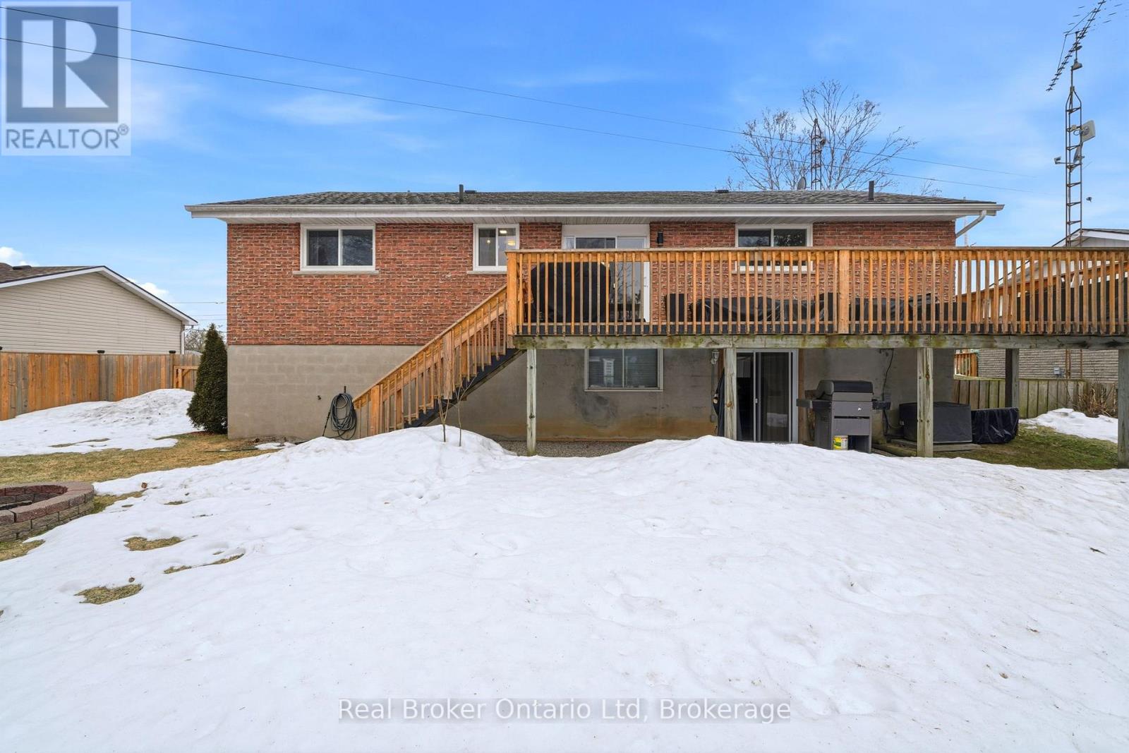 8271 93 HIGHWAY, Tiny (Wyebridge), Ontario, L0K2E1 — Photo 31