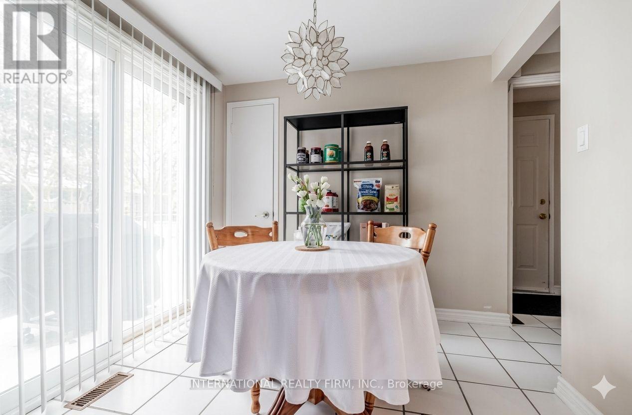 63 BURKWOOD CRESCENT, Toronto (Malvern), Ontario, M1B1N9 — Photo 4