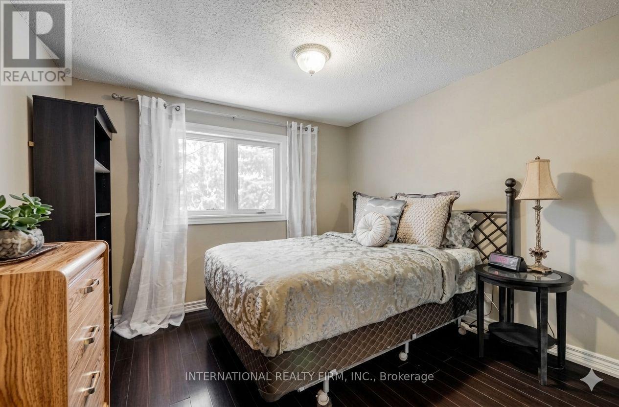 63 BURKWOOD CRESCENT, Toronto (Malvern), Ontario, M1B1N9 — Photo 7
