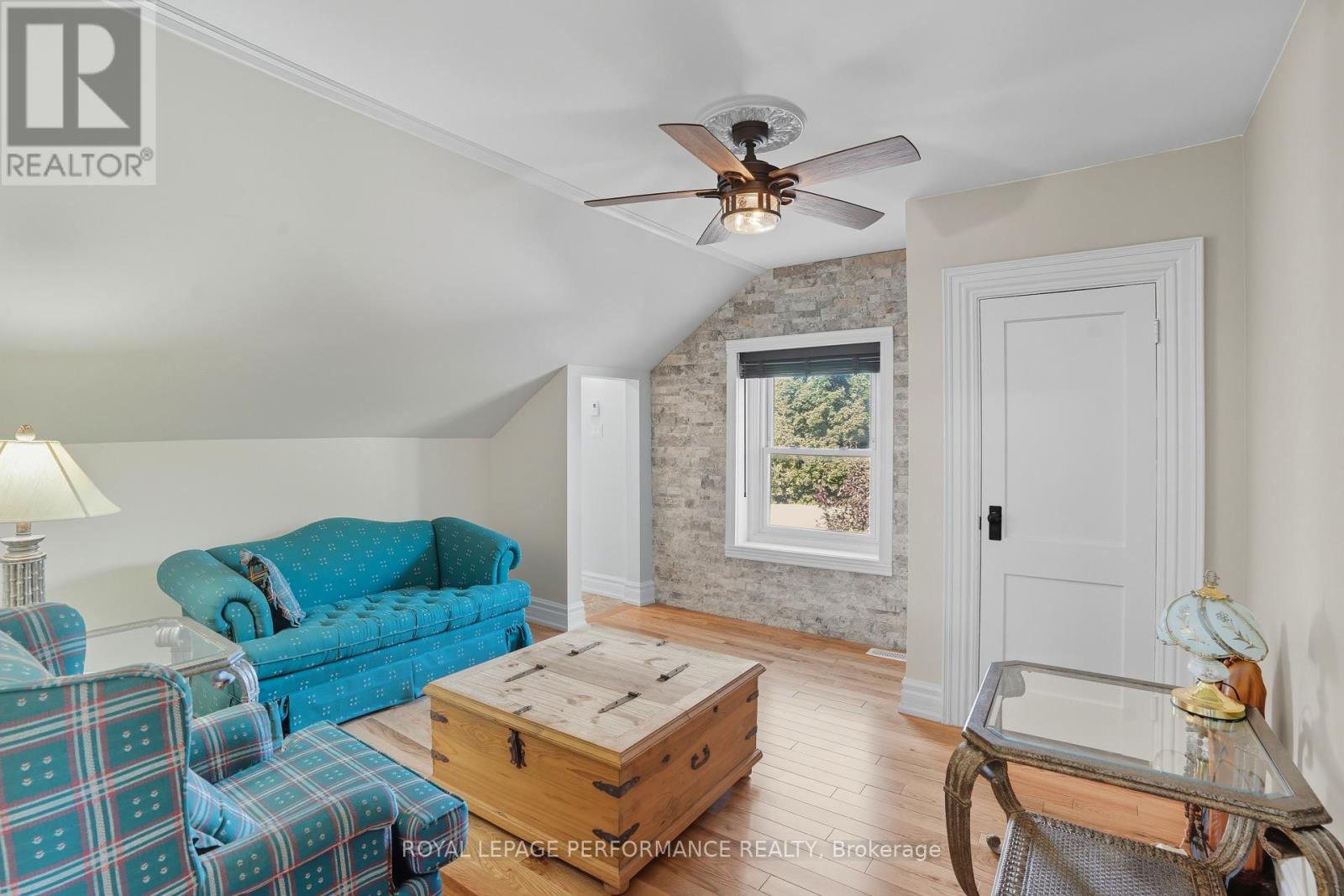 8 JOHN STREET, Champlain, Ontario, K0B1K0 — Photo 2