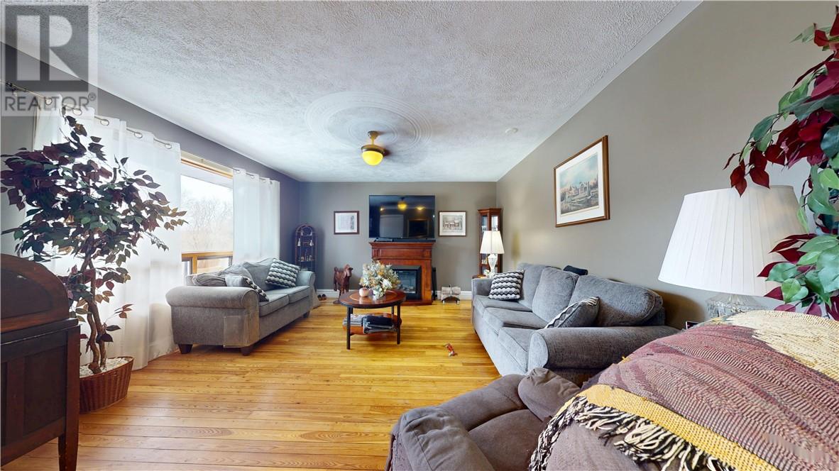 3 Doc Strain Dr., Gore Bay, Ontario, P0P1H0 — Photo 40