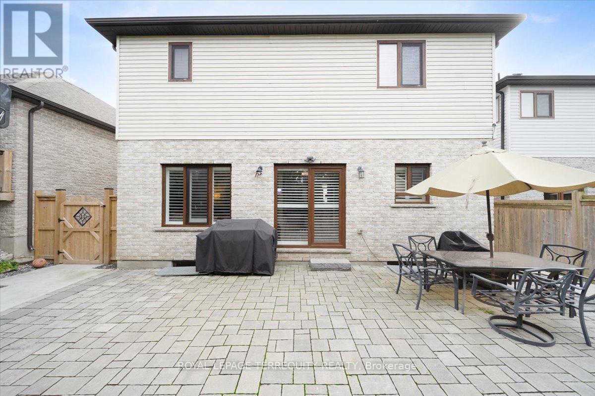 131 MAPLE BUSH DRIVE, Cambridge, Ontario, N1T0B7 — Photo 42