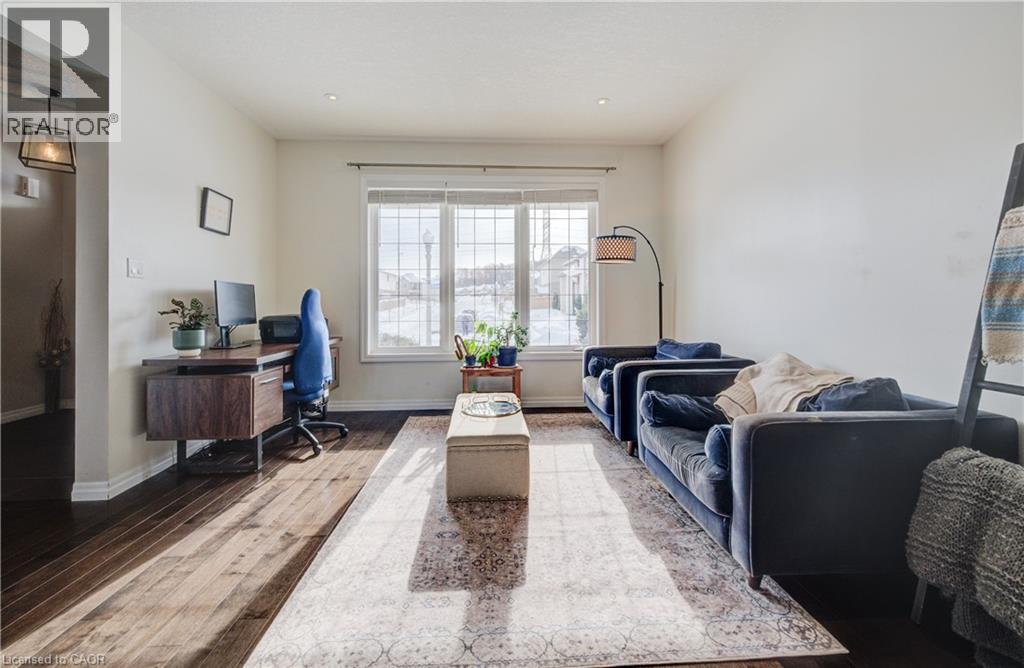 268 EVENS POND Crescent, Kitchener, Ontario, N2R0B8 — Photo 7