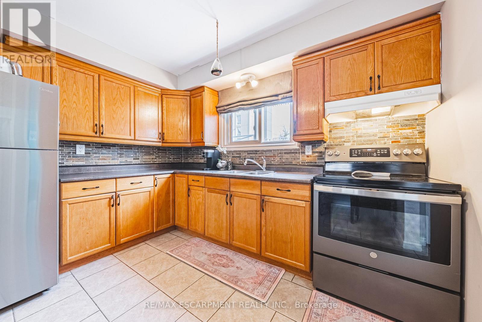 38 GLENBURN COURT, Hamilton (Riverdale), Ontario, L8E1C8 — Photo 13
