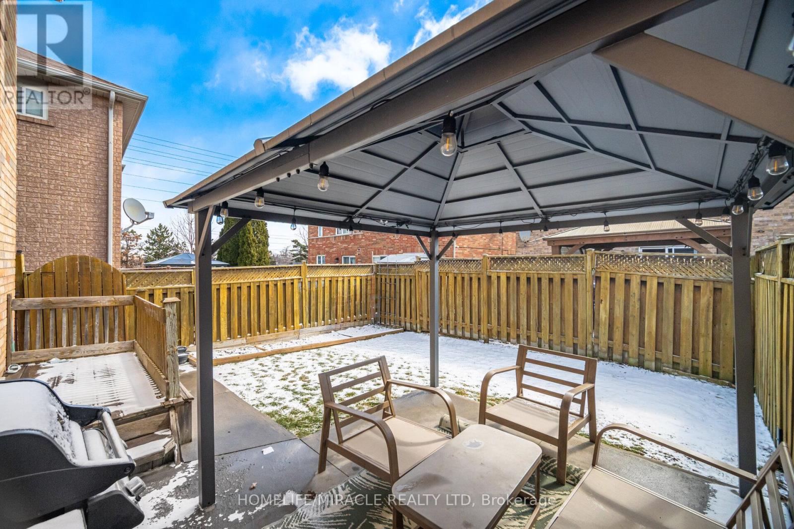 41 TANGLEMERE CRESCENT, Brampton (Fletcher's Meadow), Ontario, L7A1R8 — Photo 6