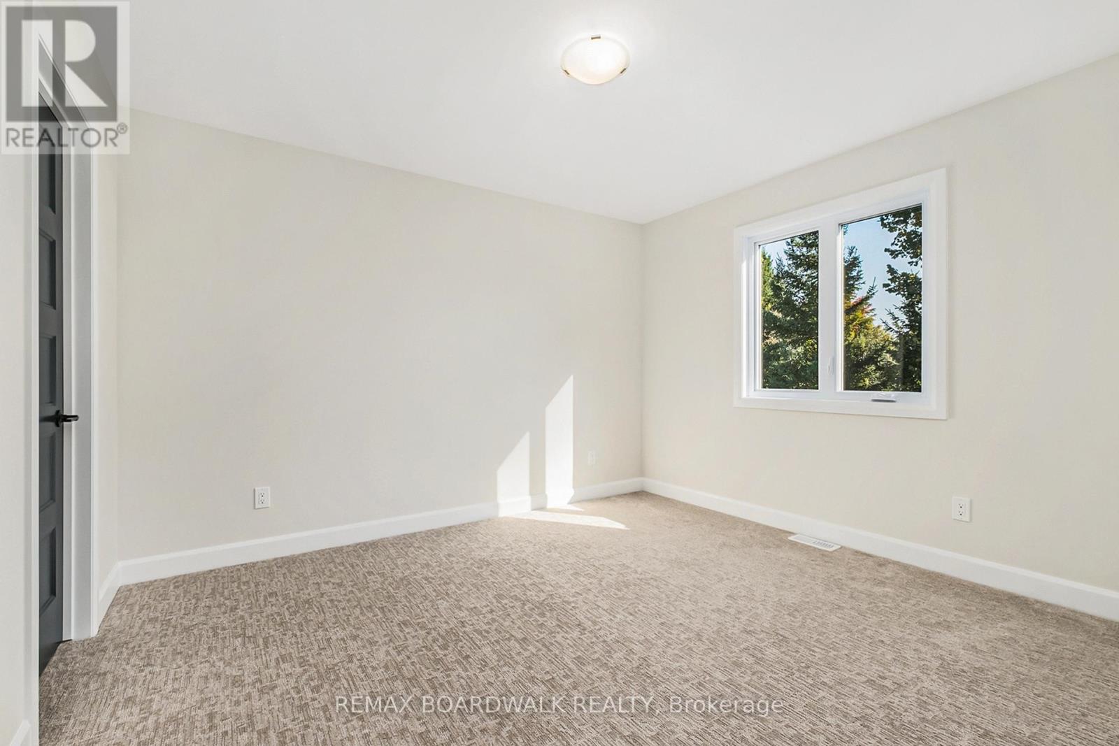 1035 CHABLIS CRESCENT, Russell, Ontario, K0A1W0 — Photo 8