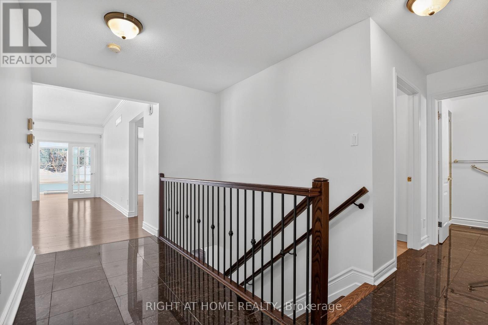 100 DARLINGTON PRIVATE W, Ottawa, Ontario, K1V0X8 — Photo 5