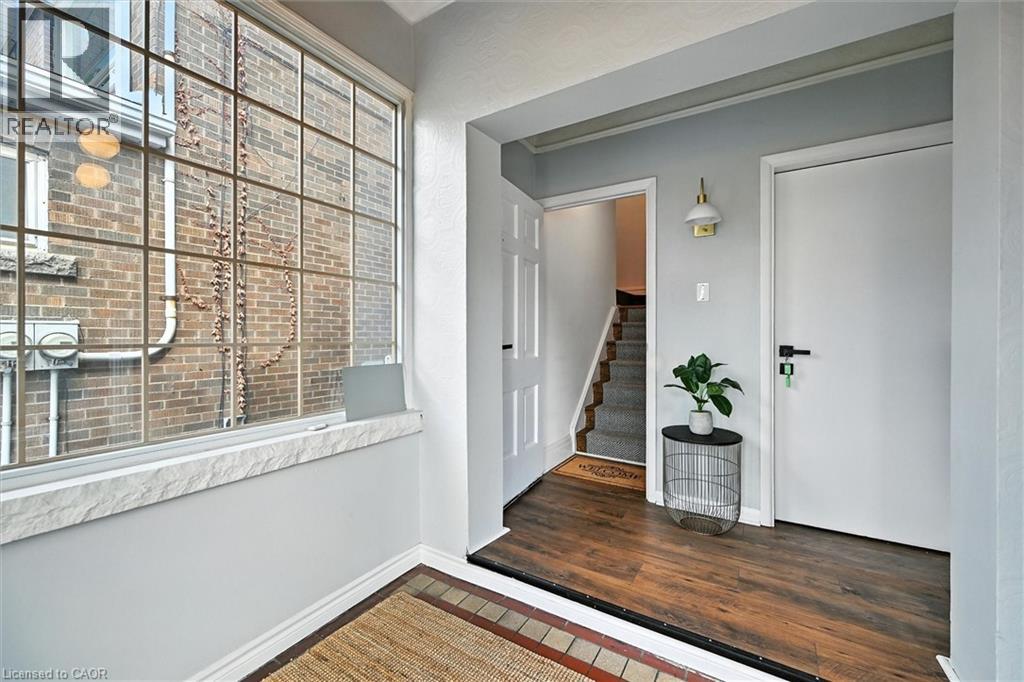 1047 MAIN Street E, Hamilton, Ontario, L8M1N5 — Photo 17