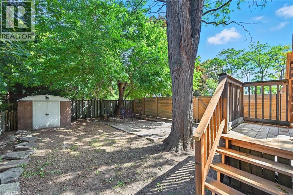 1047 MAIN Street E, Hamilton, Ontario, L8M1N5 — Photo 45