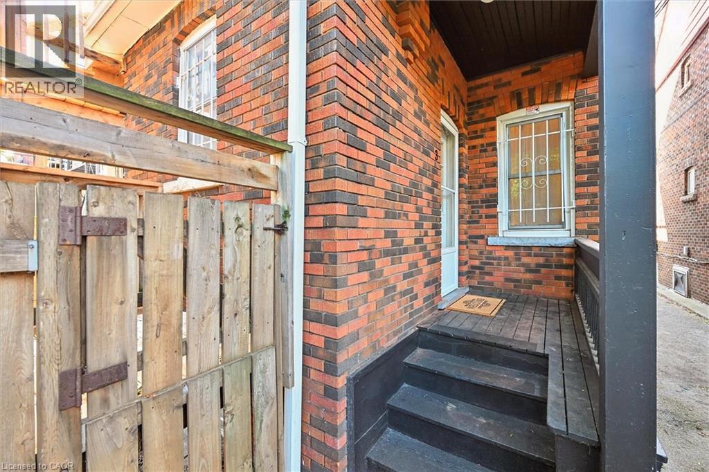 1047 MAIN Street E, Hamilton, Ontario, L8M1N5 — Photo 49