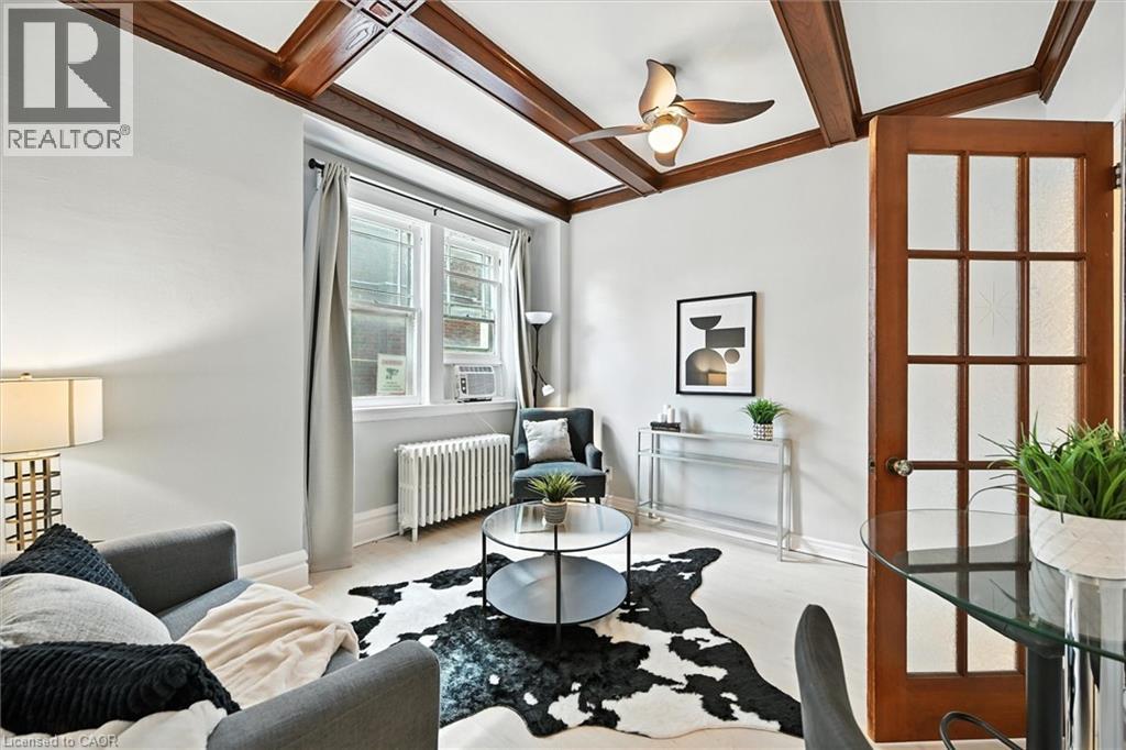 1047 MAIN Street E, Hamilton, Ontario, L8M1N5 — Photo 12