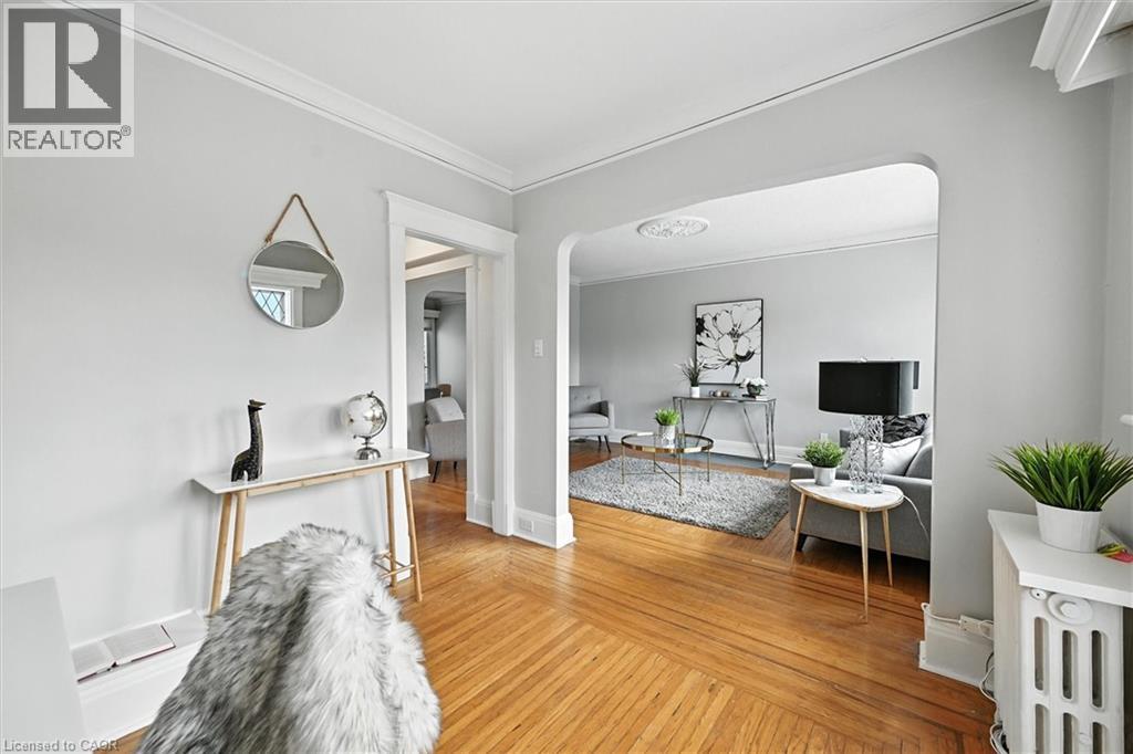 1047 MAIN Street E, Hamilton, Ontario, L8M1N5 — Photo 23