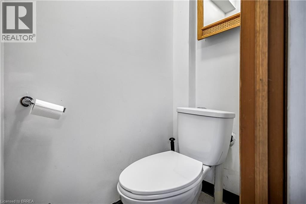 215 GRAND RIVER Avenue, Brantford, Ontario, N3T4Y3 — Photo 20