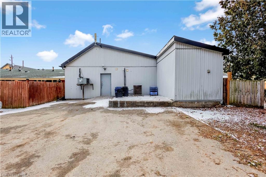 215 GRAND RIVER Avenue, Brantford, Ontario, N3T4Y3 — Photo 21