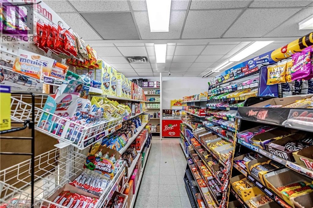 215 GRAND RIVER Avenue, Brantford, Ontario, N3T4Y3 — Photo 34