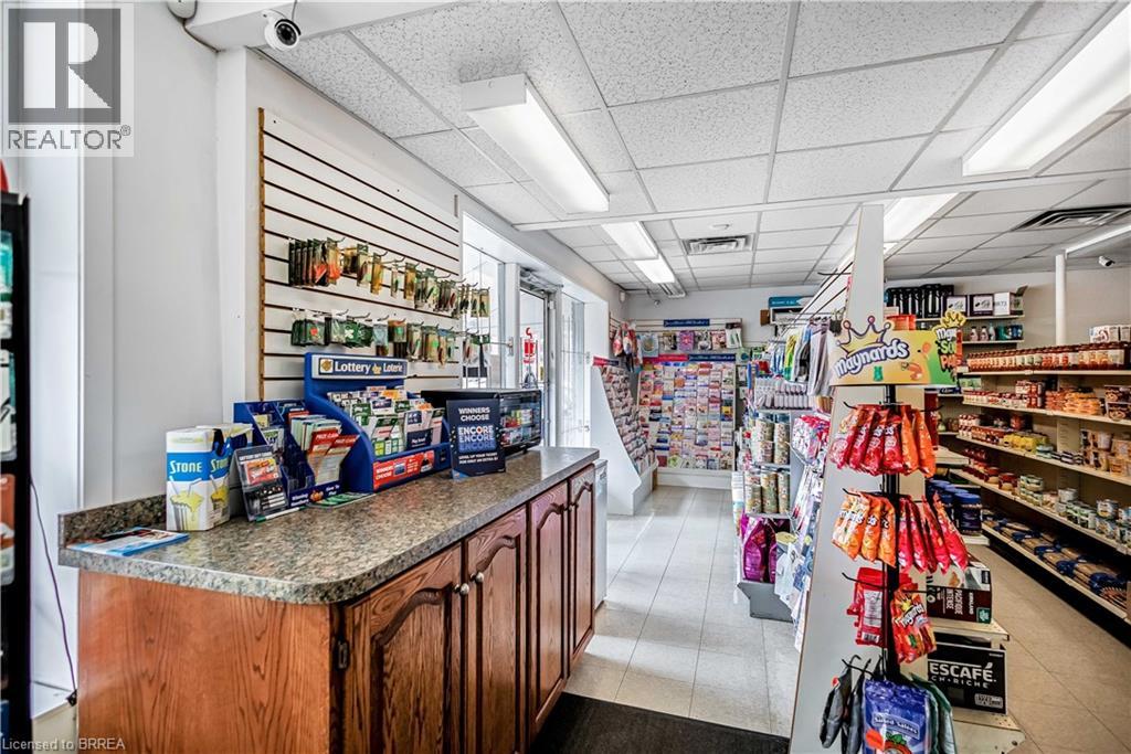 215 GRAND RIVER Avenue, Brantford, Ontario, N3T4Y3 — Photo 40