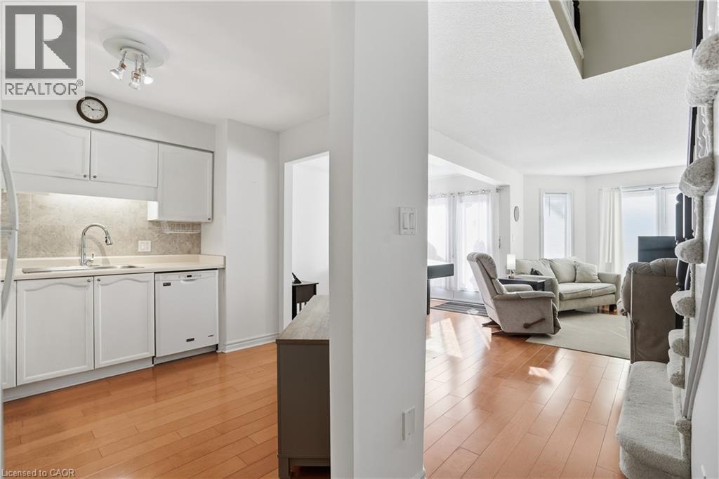 53 MYRTLE Avenue, St. Catharines, Ontario, L2M5W2 — Photo 12