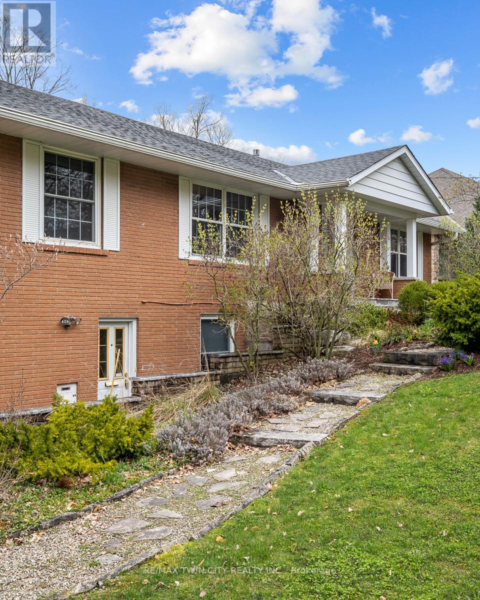 36 MAPLE HILL DRIVE, Kitchener, Ontario, N2M2R8 — Photo 16