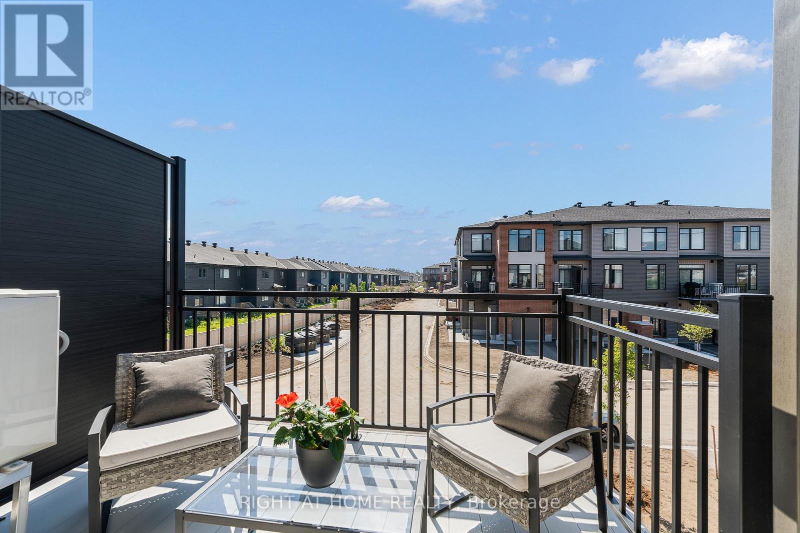 186 VISOR PRIVATE, Ottawa, Ontario, K2V0S6 — Photo 3