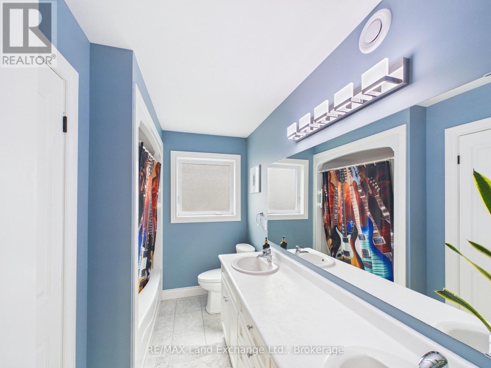 4 SCOTT CRESCENT, Huron-Kinloss, Ontario, N2Z0C6 — Photo 2