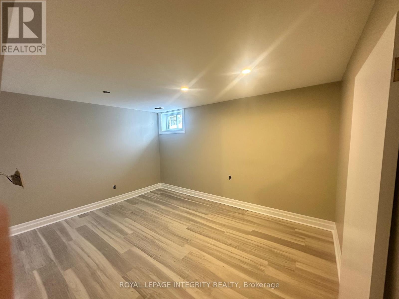 B - 1398 JAMISON AVENUE, Ottawa, Ontario, K1E1J5 — Photo 12