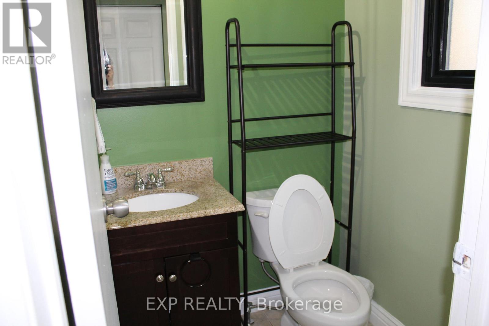 42 LINDRIDGE AVENUE, Brampton (Westgate), Ontario, L6S3X1 — Photo 8