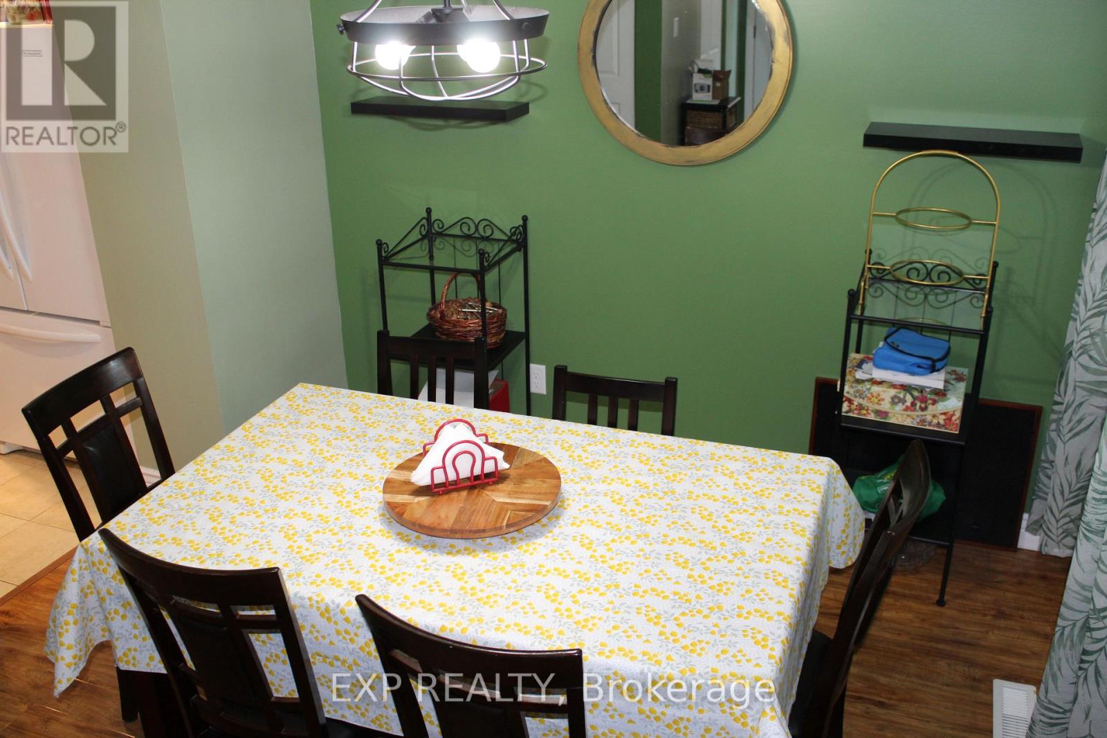 42 LINDRIDGE AVENUE, Brampton (Westgate), Ontario, L6S3X1 — Photo 9