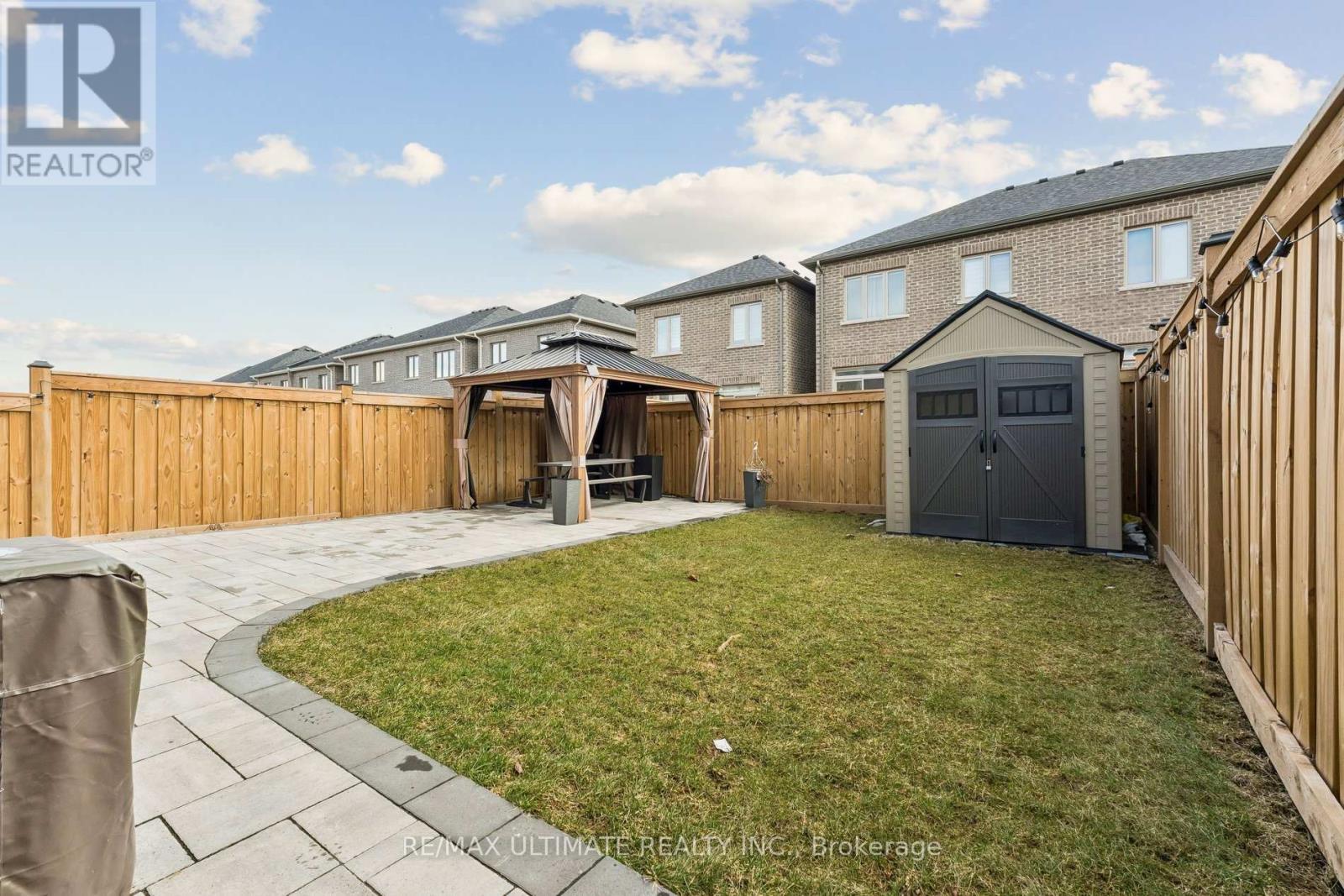 61 OGSTON CRESCENT, Whitby, Ontario, L1P0H2 — Photo 4