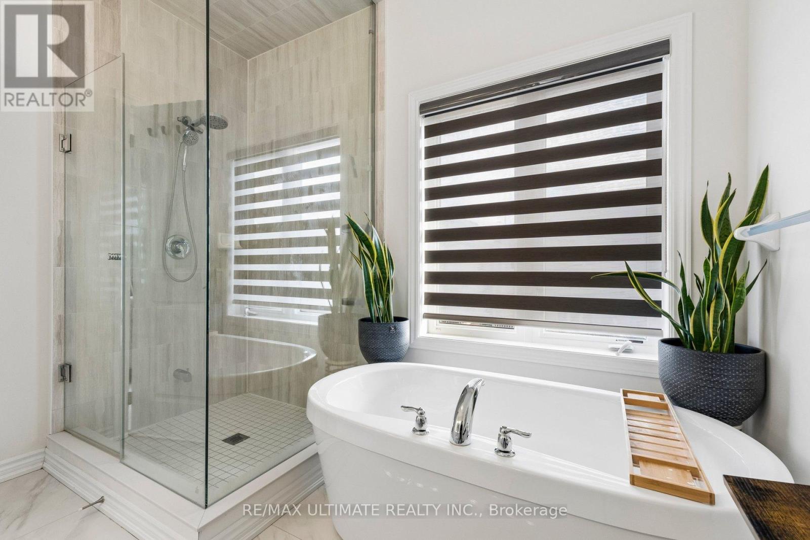 61 OGSTON CRESCENT, Whitby, Ontario, L1P0H2 — Photo 5