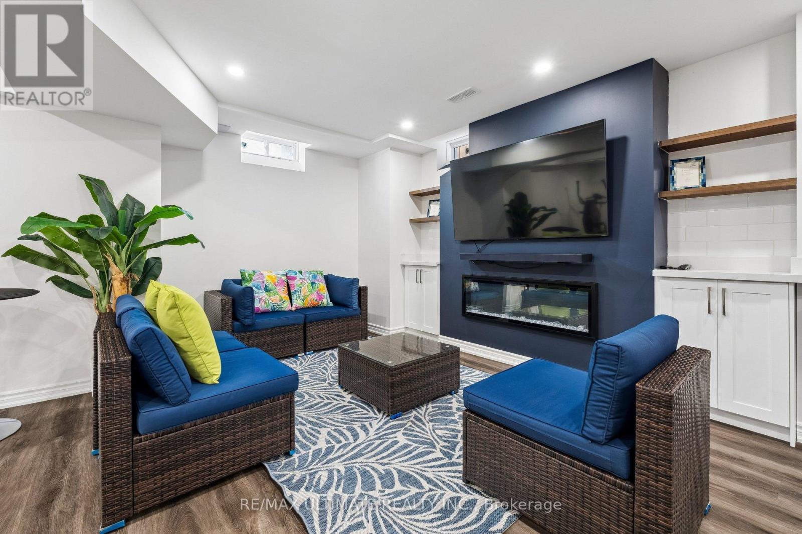 61 OGSTON CRESCENT, Whitby, Ontario, L1P0H2 — Photo 8