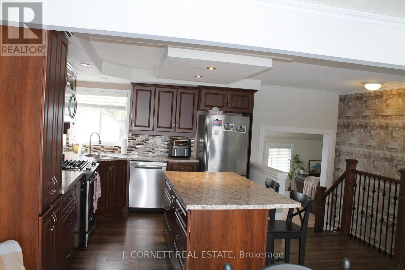 1120 LARIN AVENUE, Cornwall, Ontario, K6H4C6 — Photo 4