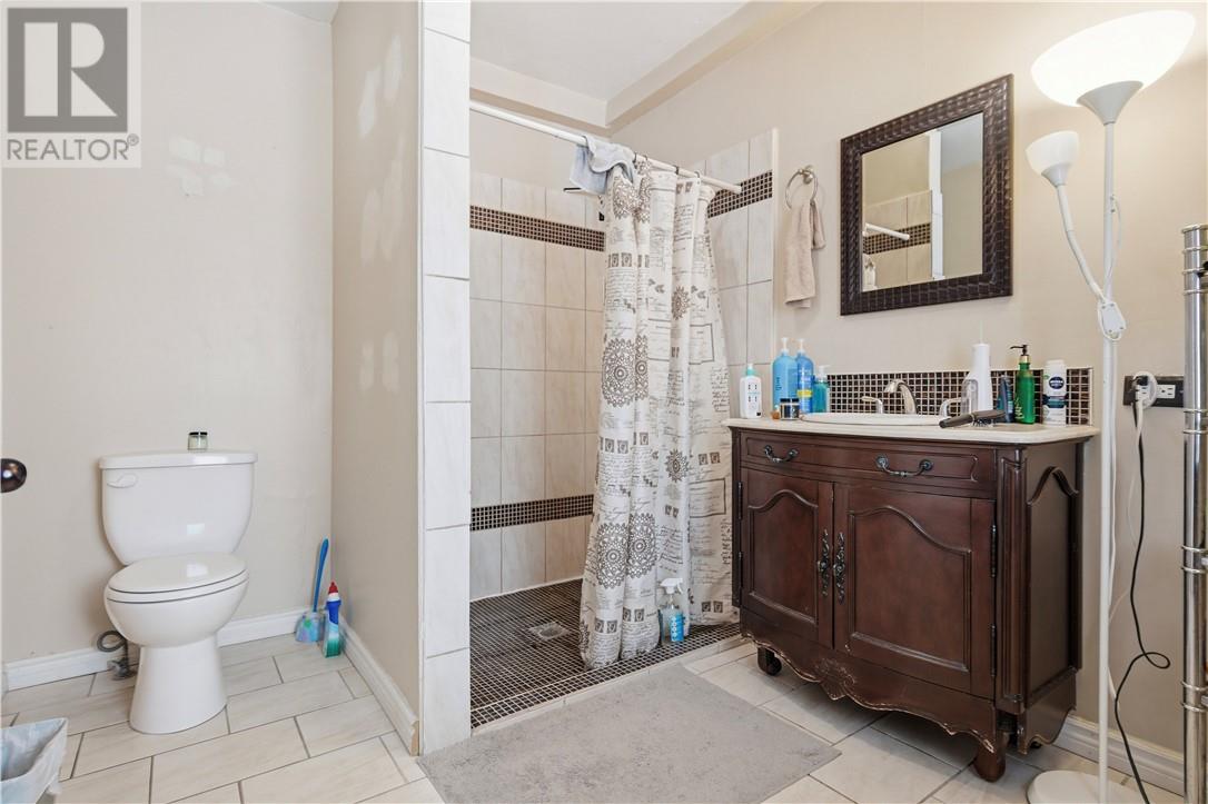 218 Regent, Sudbury, Ontario, P3C4C5 — Photo 40