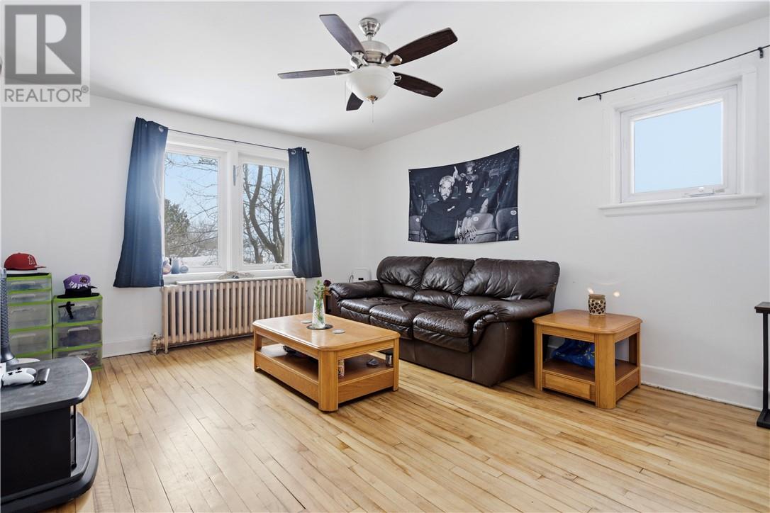 218 Regent, Sudbury, Ontario, P3C4C5 — Photo 47