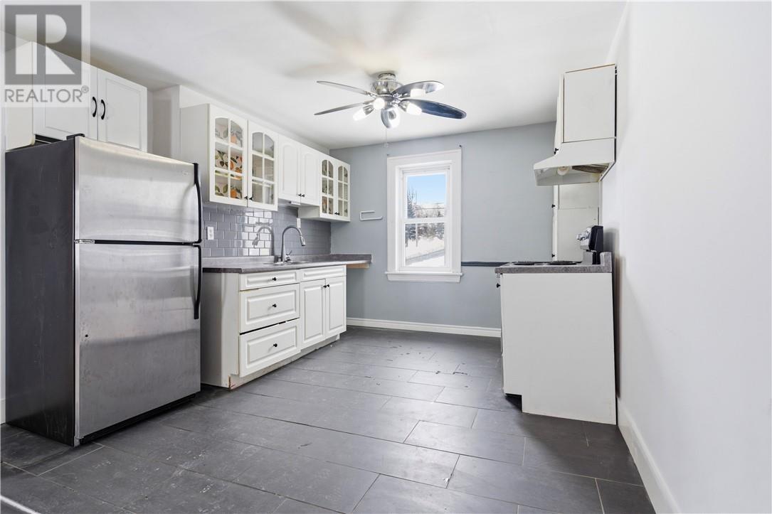 218 Regent, Sudbury, Ontario, P3C4C5 — Photo 52