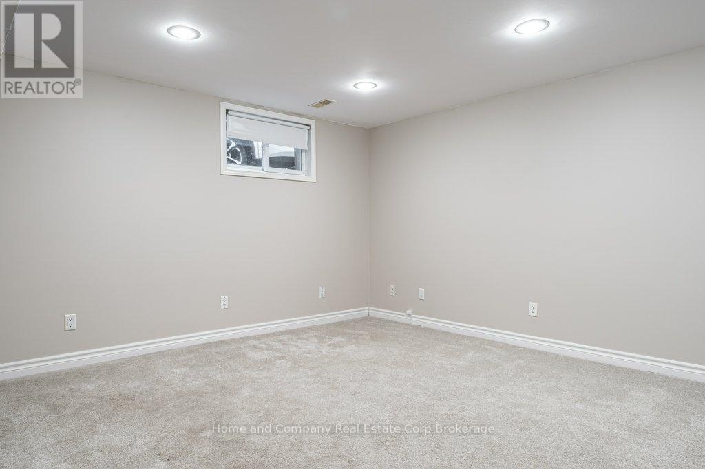 316 ELGIN CRESCENT, Stratford, Ontario, N5A3Z7 — Photo 12