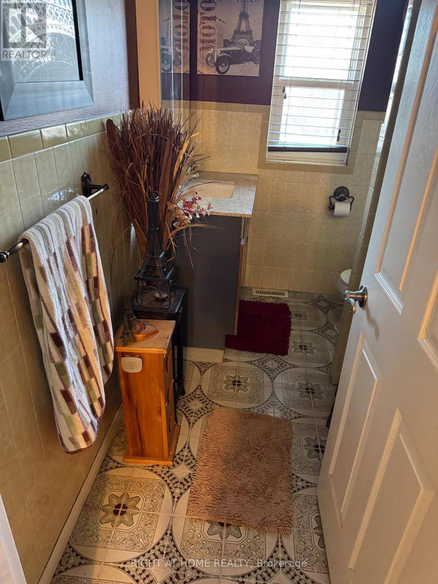 655-91 GILES BOULEVARD, Windsor, Ontario, N9A4E3 — Photo 12