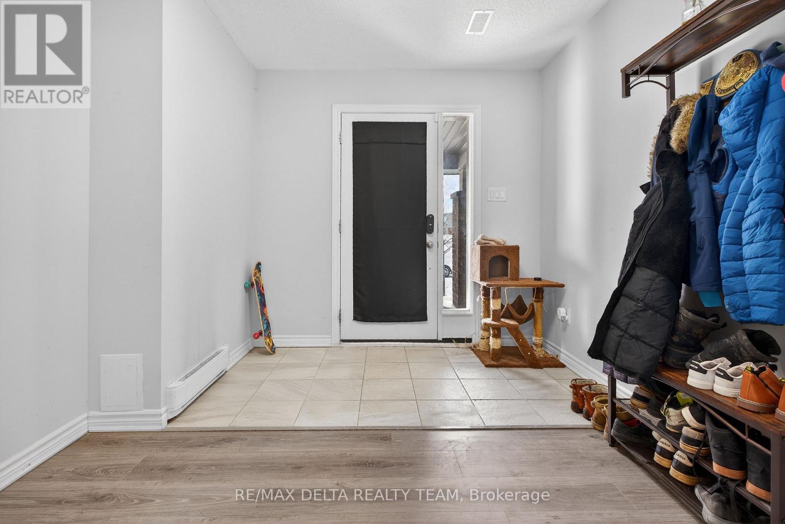 94 FEATHERTOP LANE, Ottawa, Ontario, K2S1E7 — Photo 16