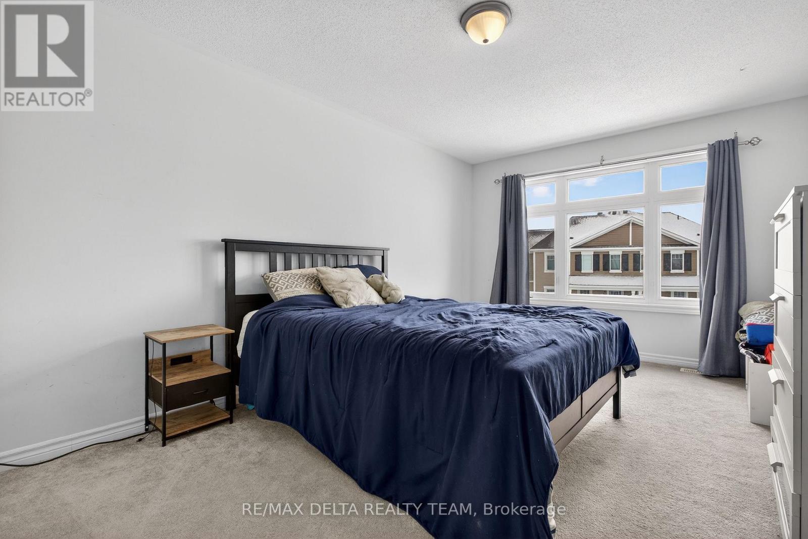 94 FEATHERTOP LANE, Ottawa, Ontario, K2S1E7 — Photo 6