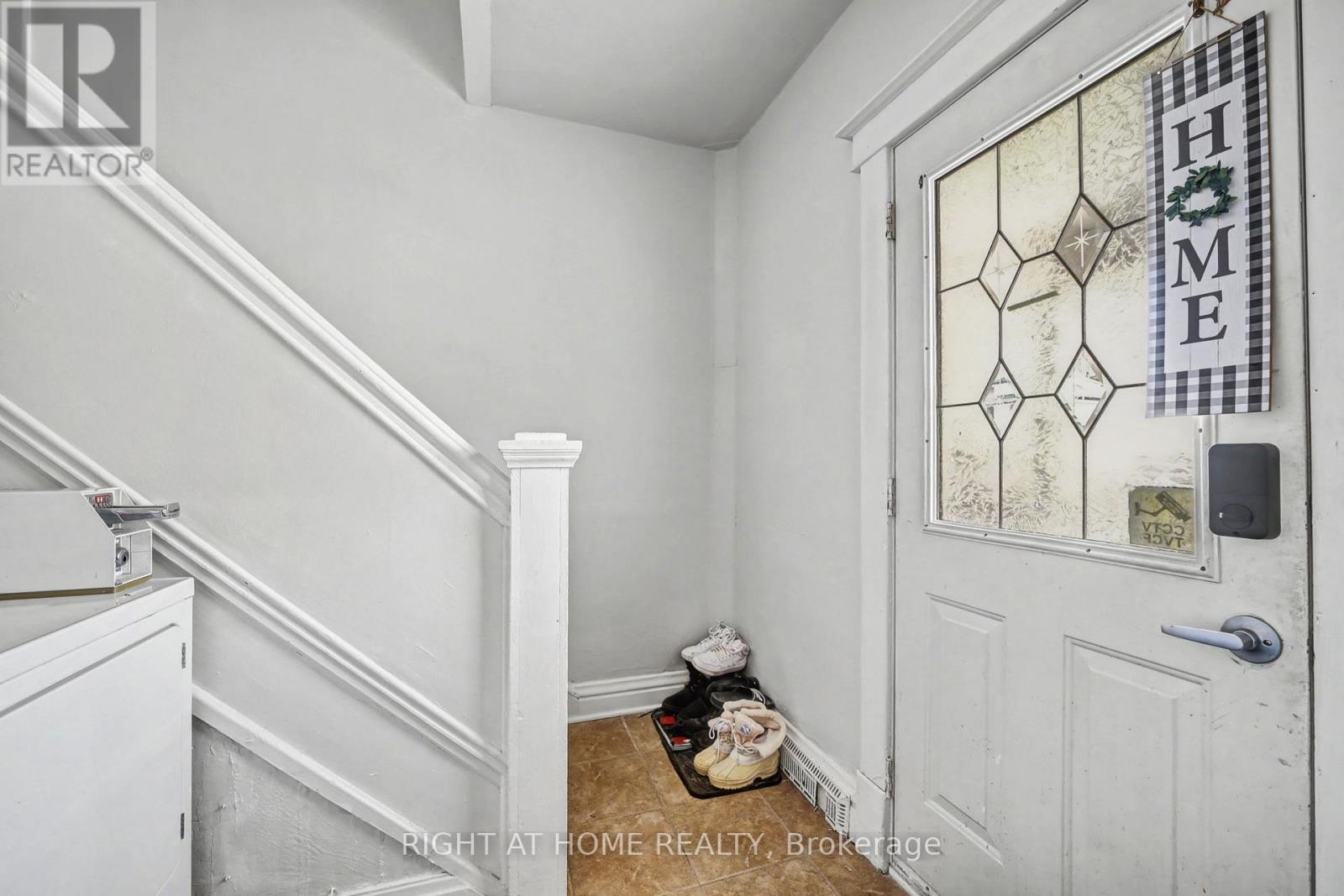 36 BERRYMAN AVENUE, St. Catharines (E. Chester), Ontario, L2R3W9 — Photo 12