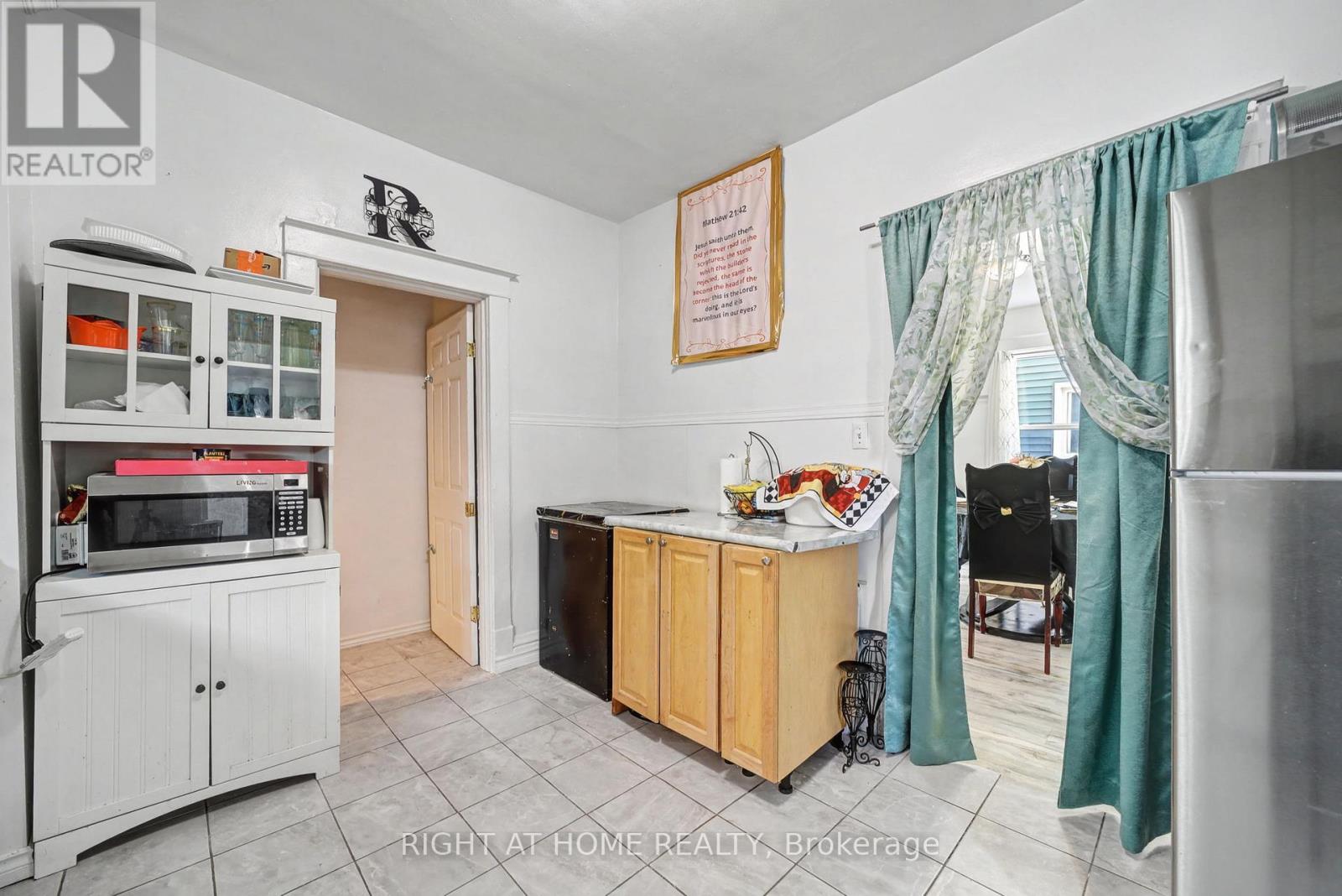 36 BERRYMAN AVENUE, St. Catharines (E. Chester), Ontario, L2R3W9 — Photo 20