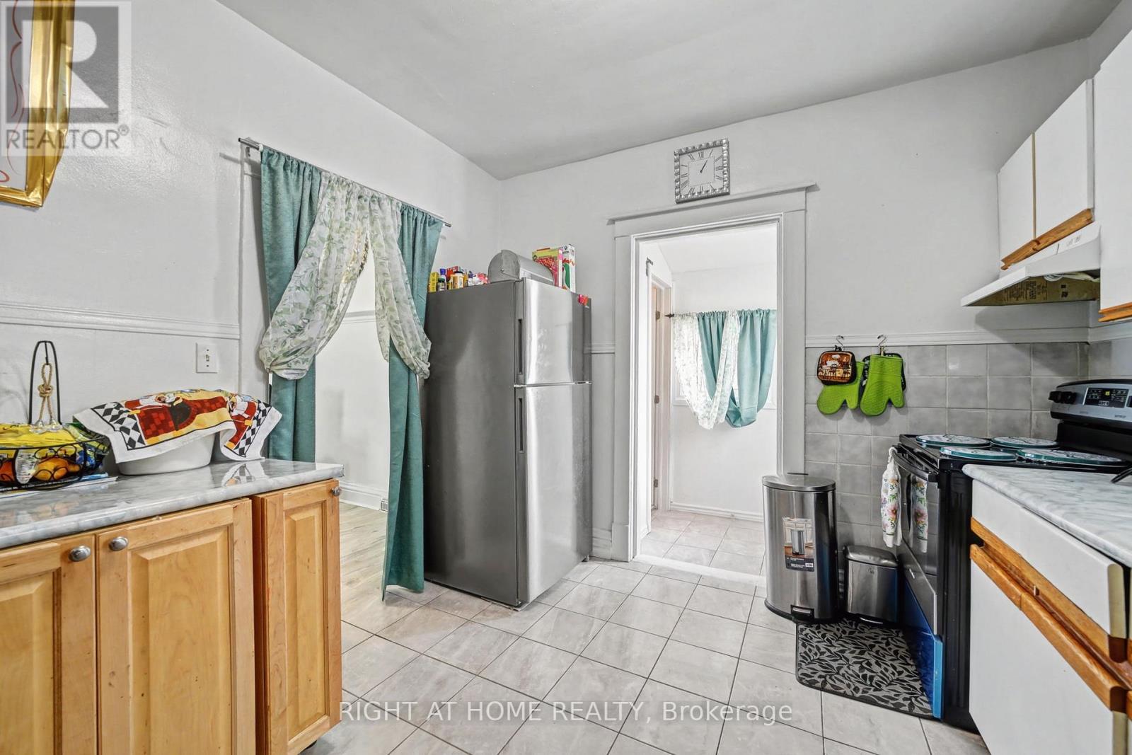 36 BERRYMAN AVENUE, St. Catharines (E. Chester), Ontario, L2R3W9 — Photo 32