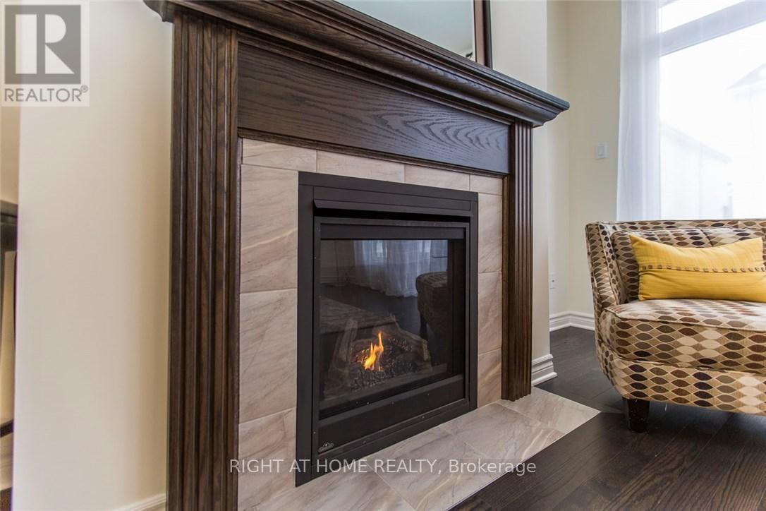 113 PASSAGEWAY WAY, Ottawa, Ontario, K2M1H6 — Photo 2