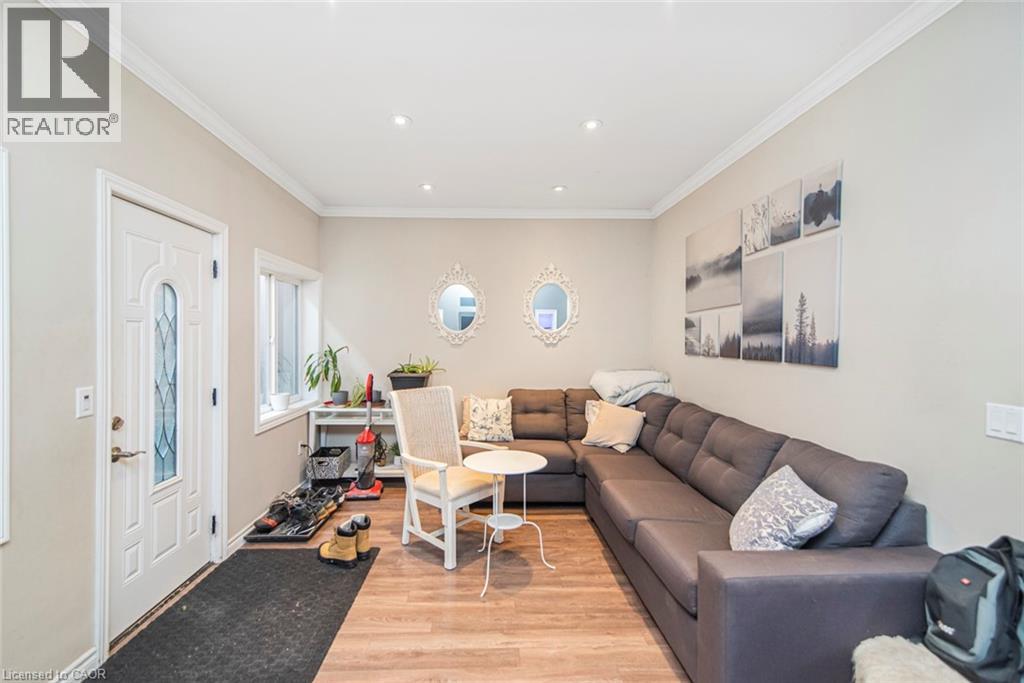 443 ELEVENTH Road E, Stoney Creek, Ontario, L8J3N4 — Photo 3