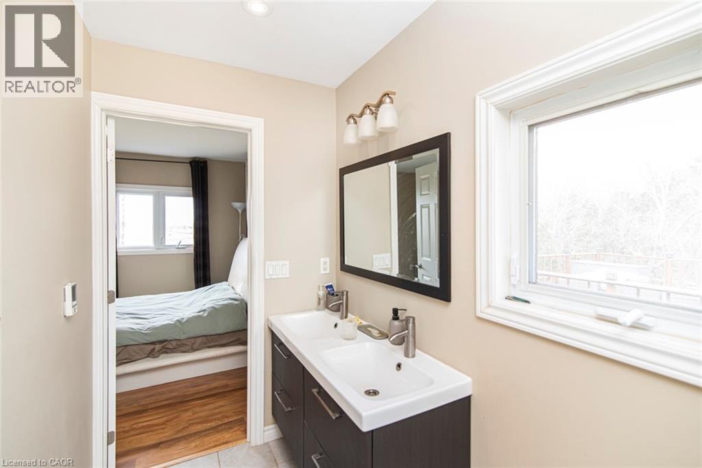 443 ELEVENTH Road E, Stoney Creek, Ontario, L8J3N4 — Photo 31