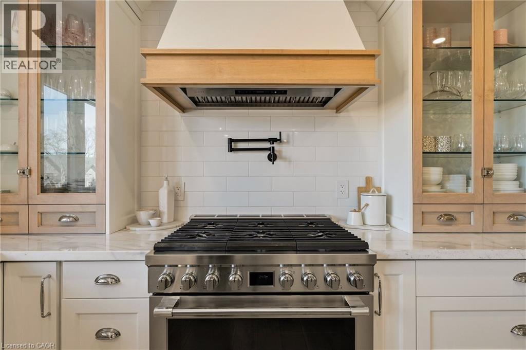 204 FALLING BROOK Drive, Ancaster, Ontario, L9G1E6 — Photo 31