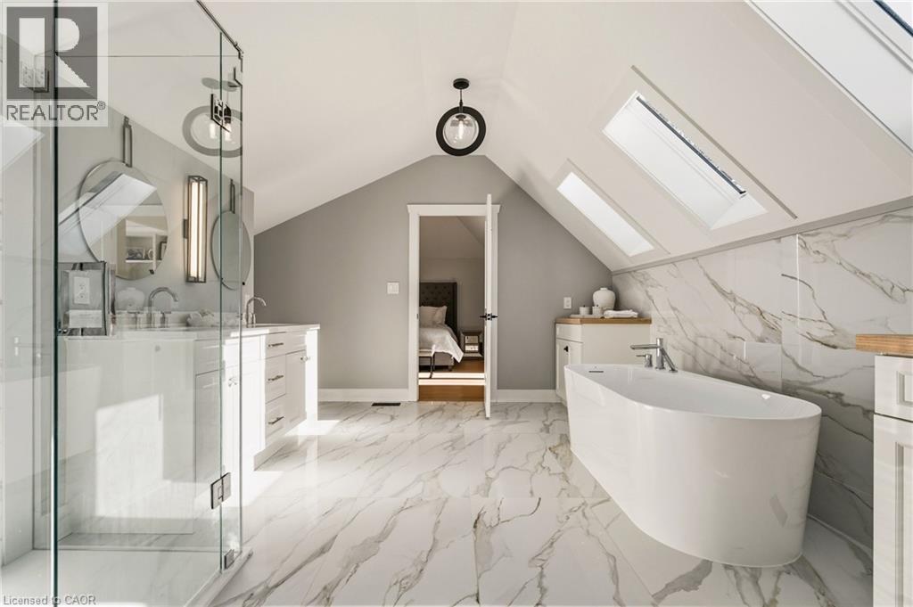 204 FALLING BROOK Drive, Ancaster, Ontario, L9G1E6 — Photo 37