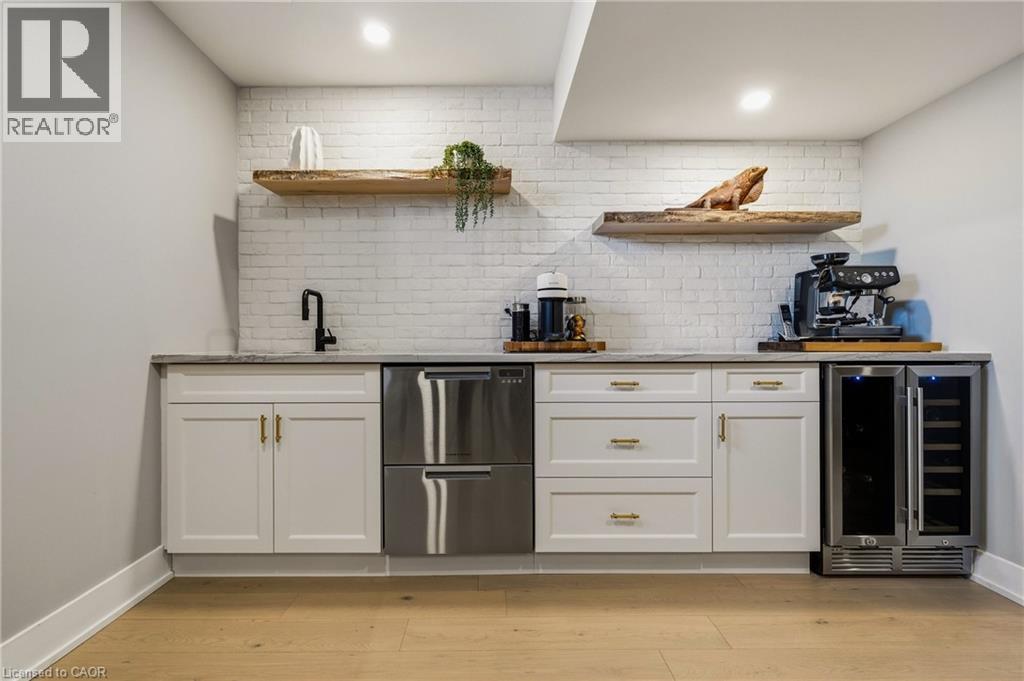 204 FALLING BROOK Drive, Ancaster, Ontario, L9G1E6 — Photo 44