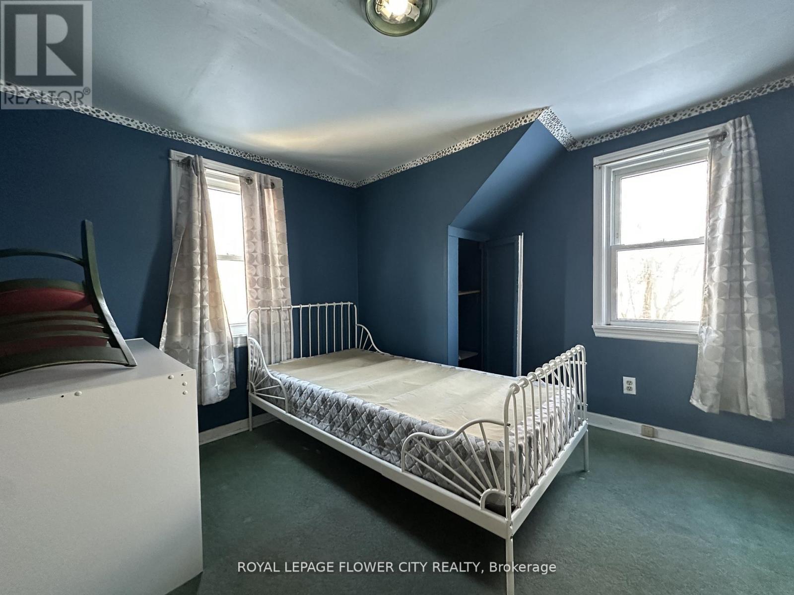 1248 MCEWAN AVENUE, Windsor, Ontario, N9B2G7 — Photo 2