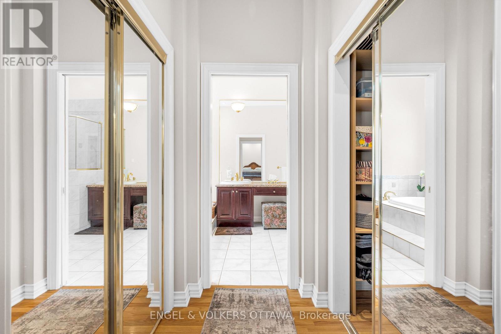 5 COUNTRYSIDE GREEN, Ottawa, Ontario, K2R1B5 — Photo 5